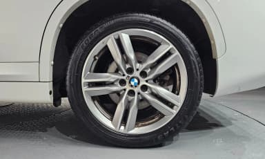 X1 (F48)