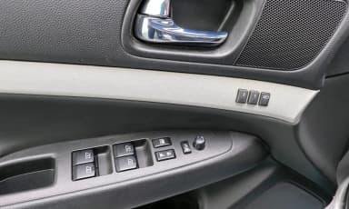 G37