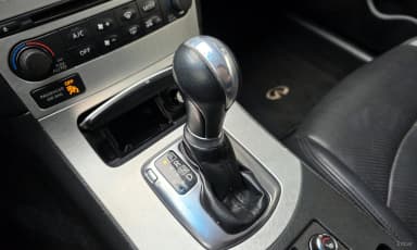 G37