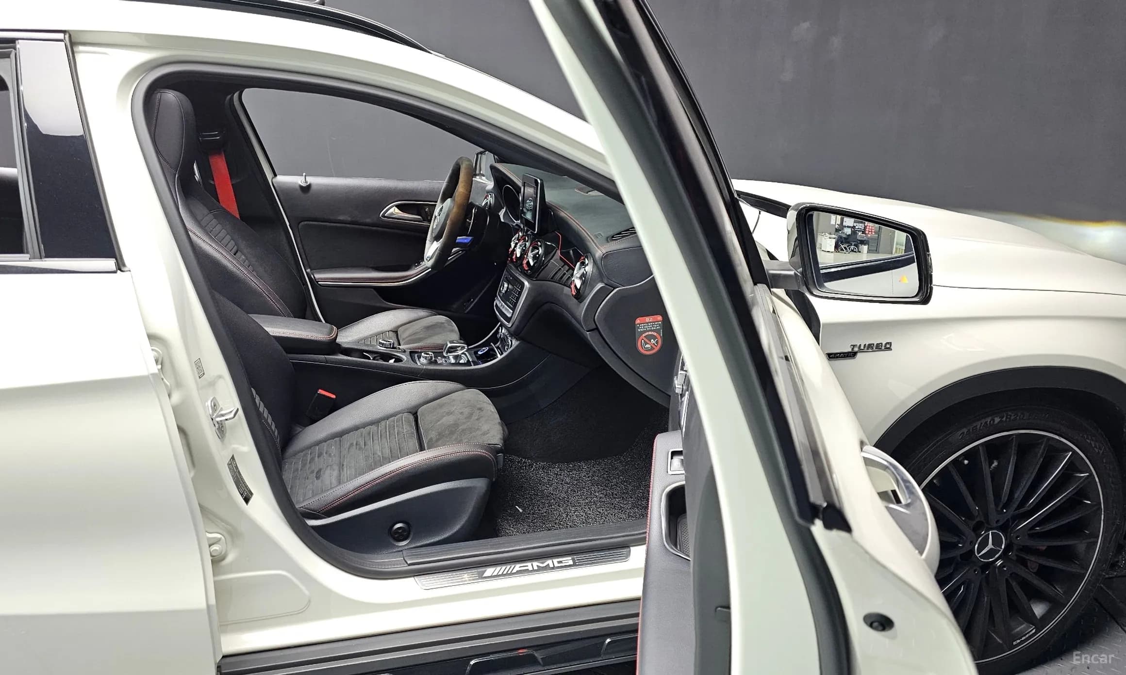 GLA-Class X156