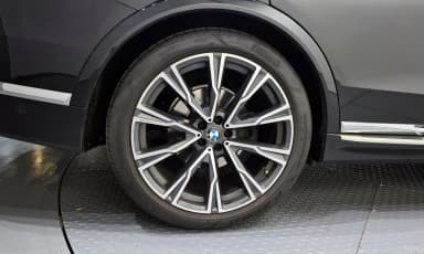 X7 (G07)