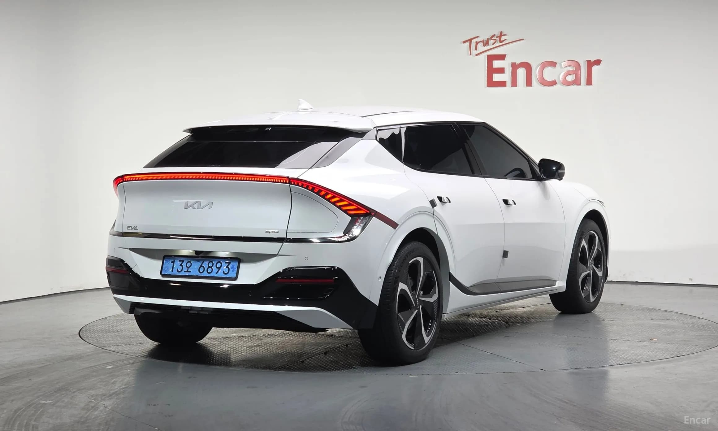 EV6