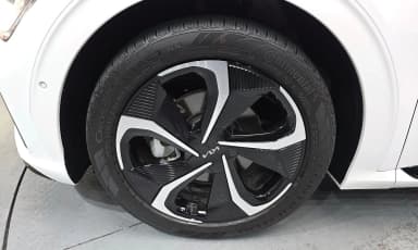EV6