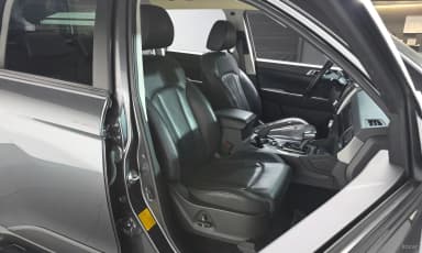 Rexton Sports Khan