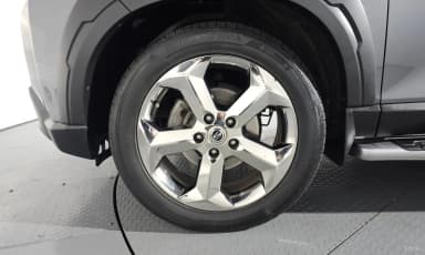 Rexton Sports Khan