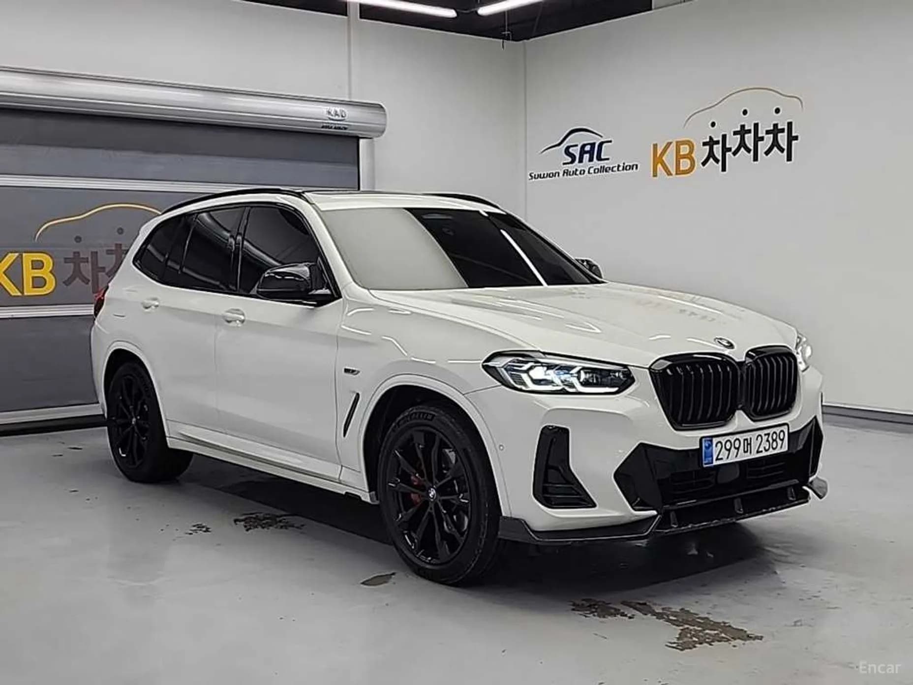 X3 (G01)