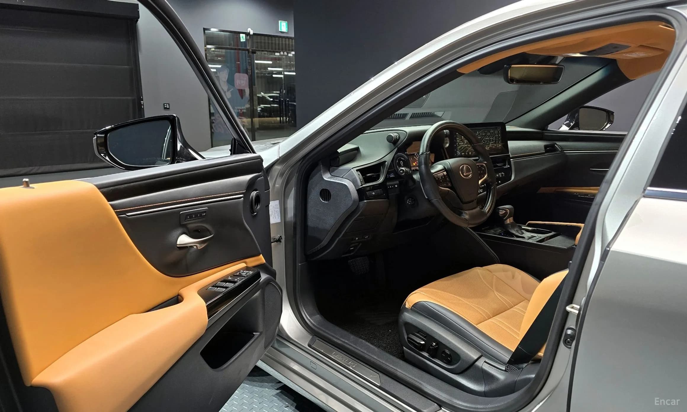 ES300h 7th Generation