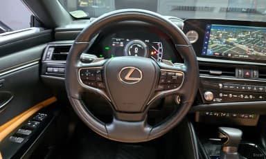 ES300h 7th Generation