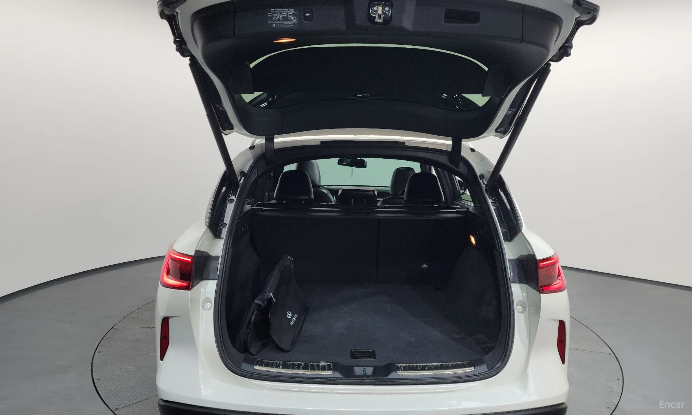 QX50 (P71A)