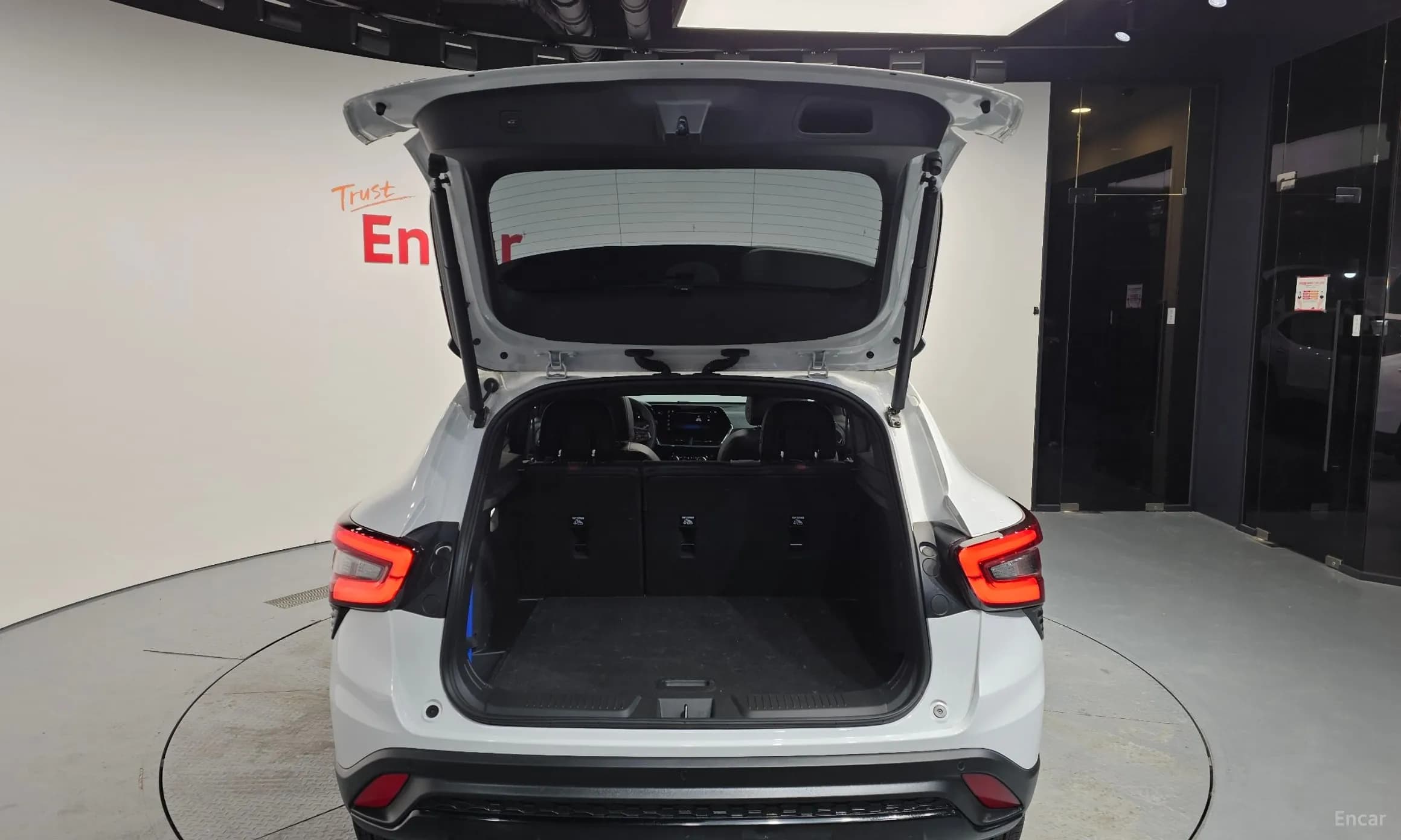 Trax Crossover