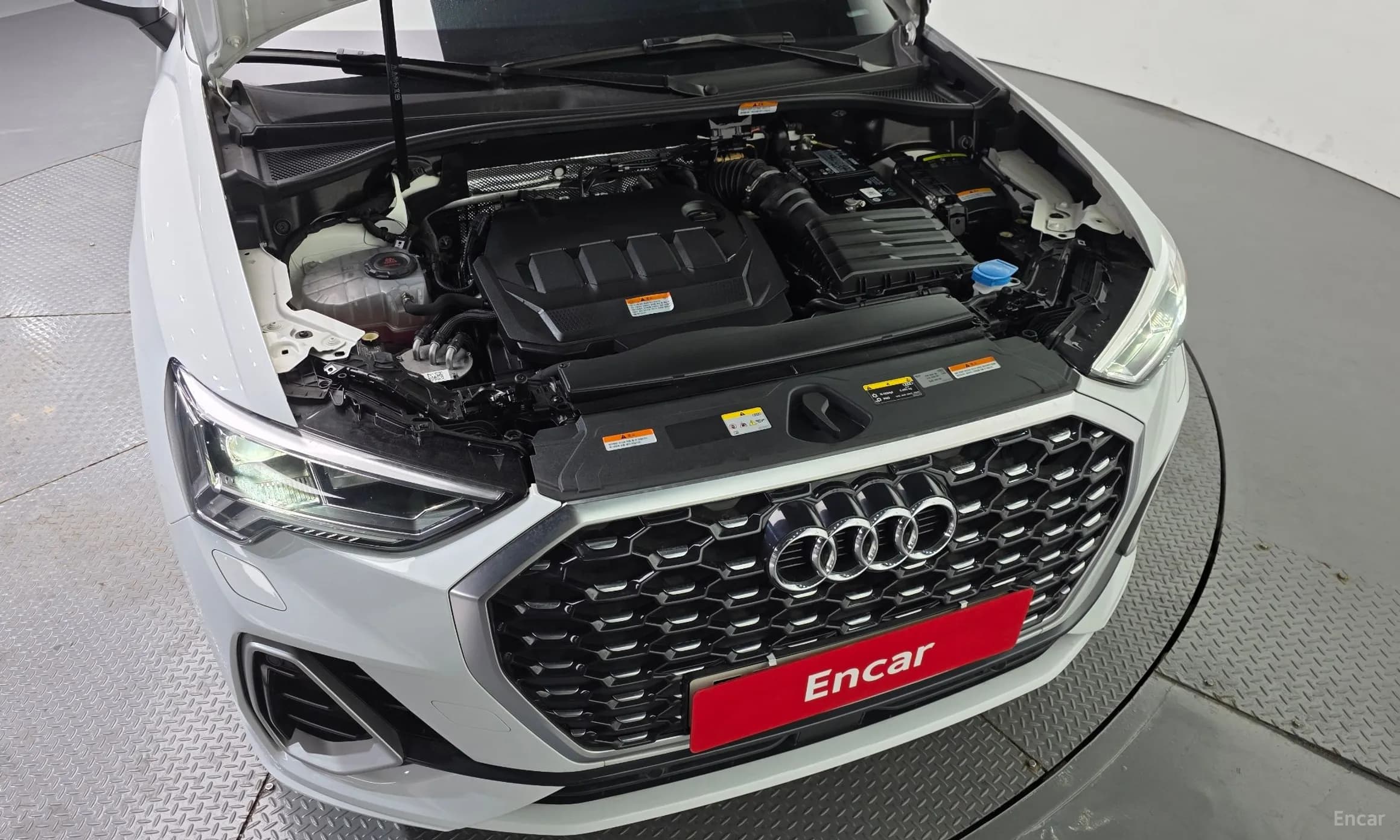 Q3 (F3)