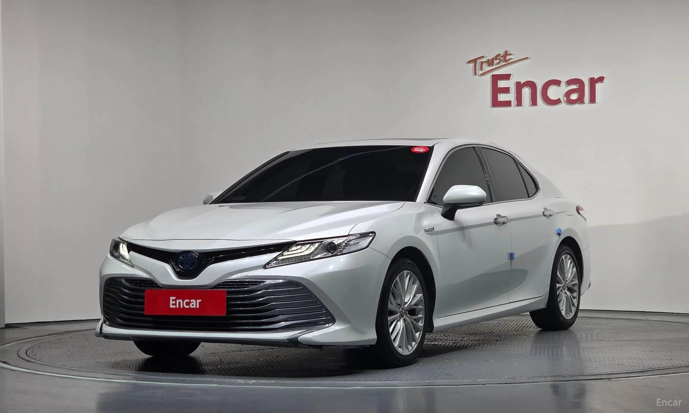 Camry (XV70)