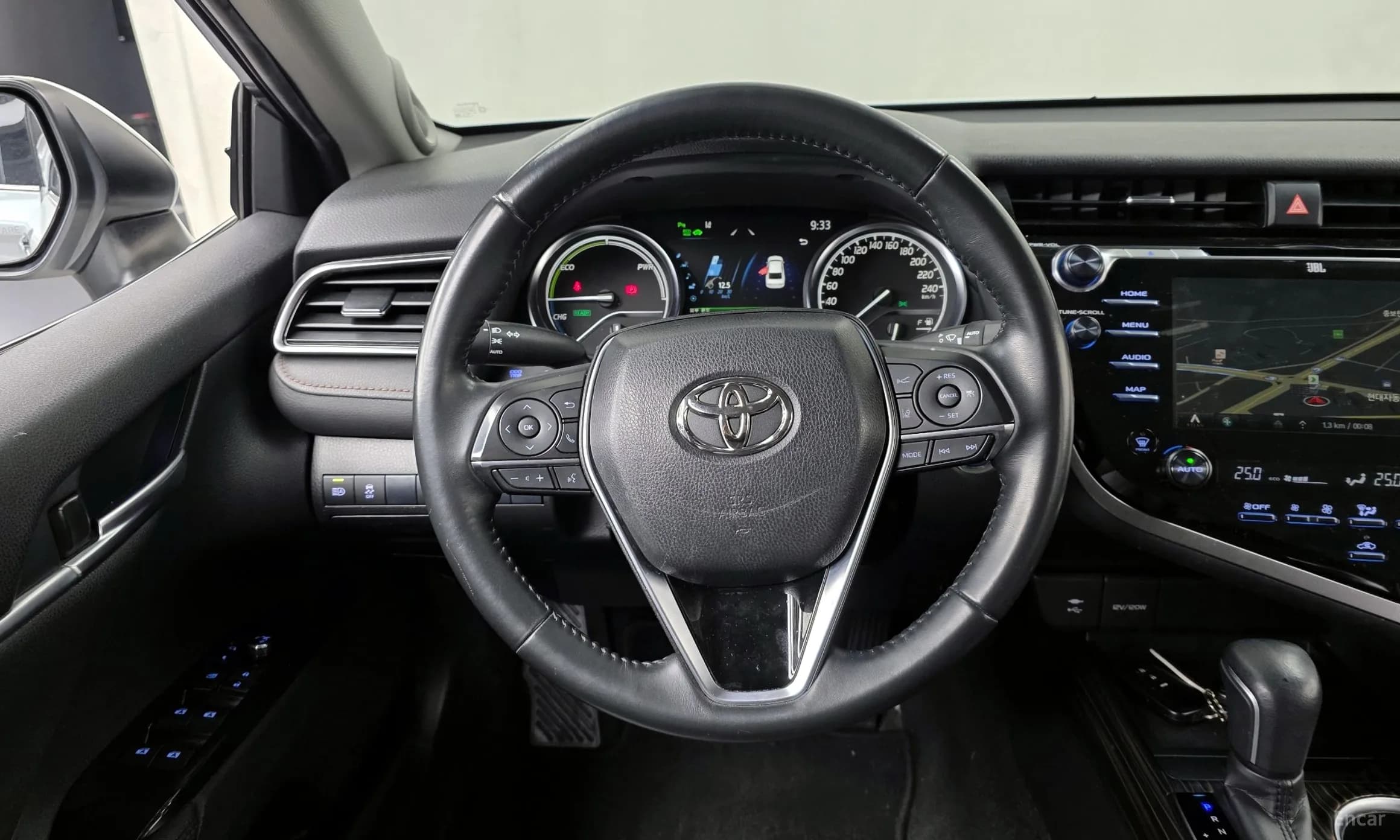 Camry (XV70)