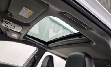 Camry (XV70)