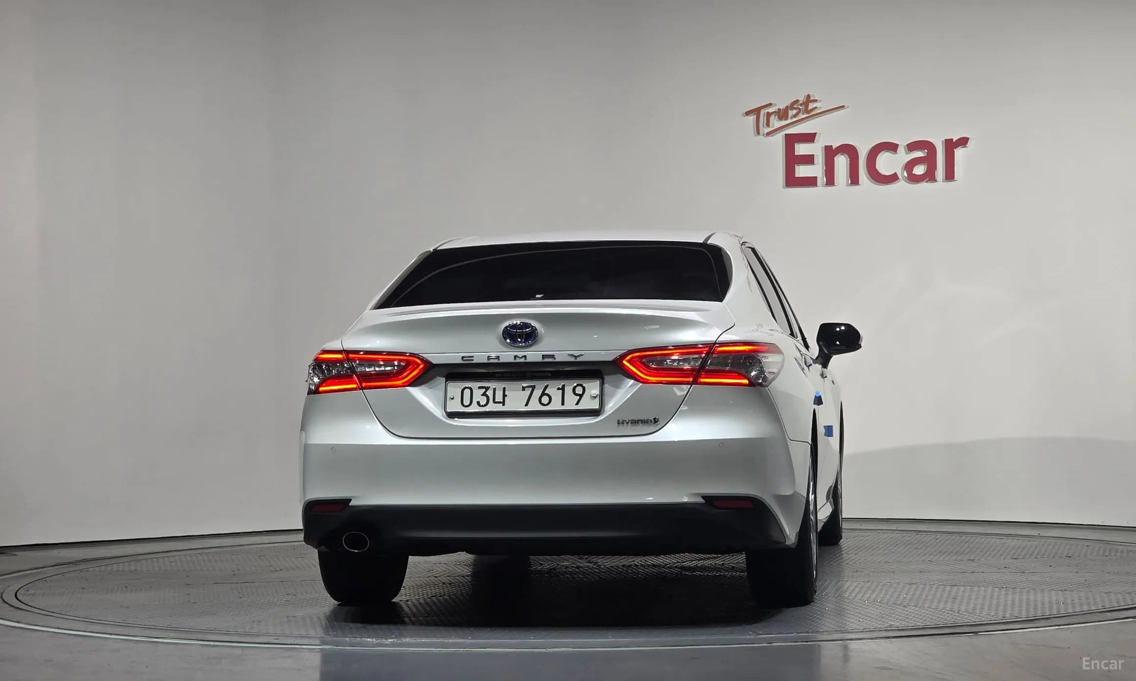 Camry (XV70)