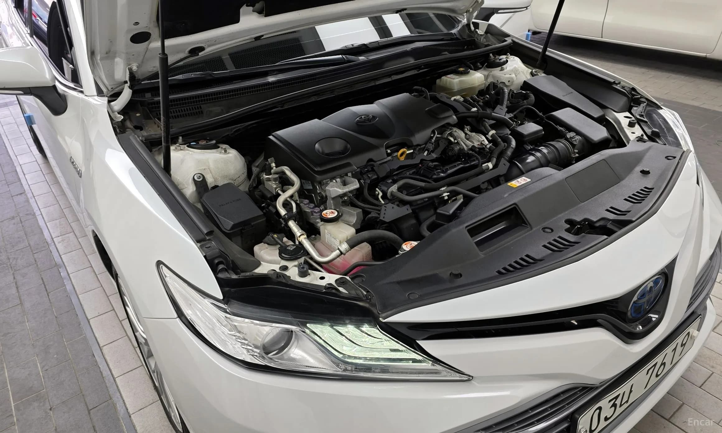 Camry (XV70)