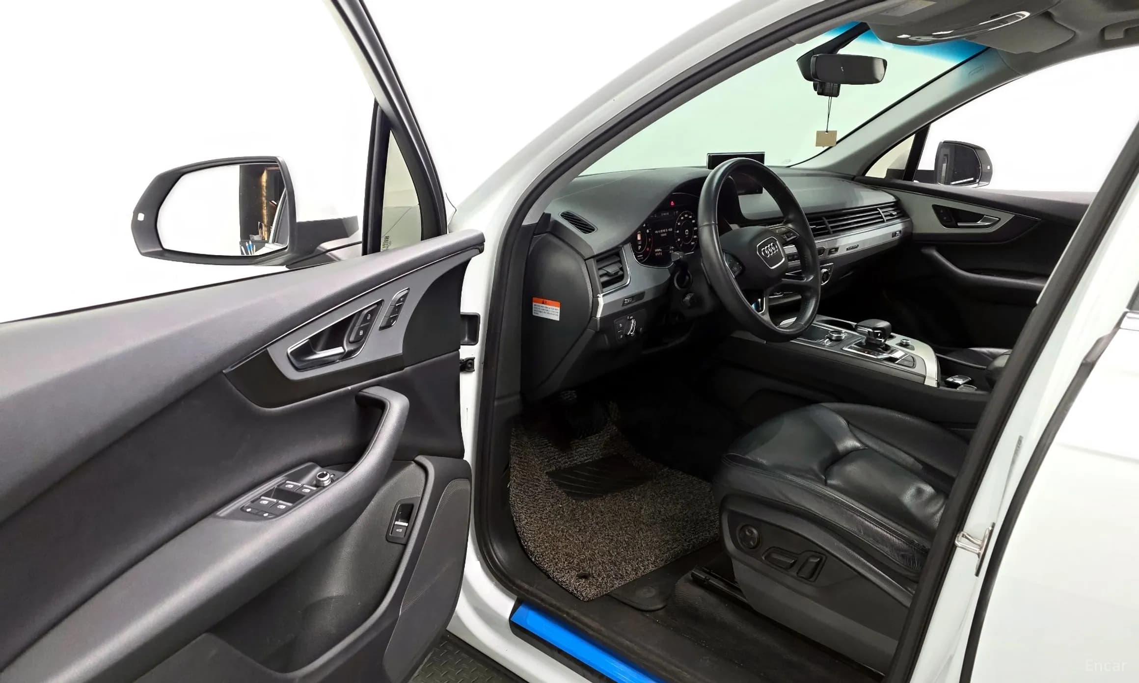 Q7 (4M)