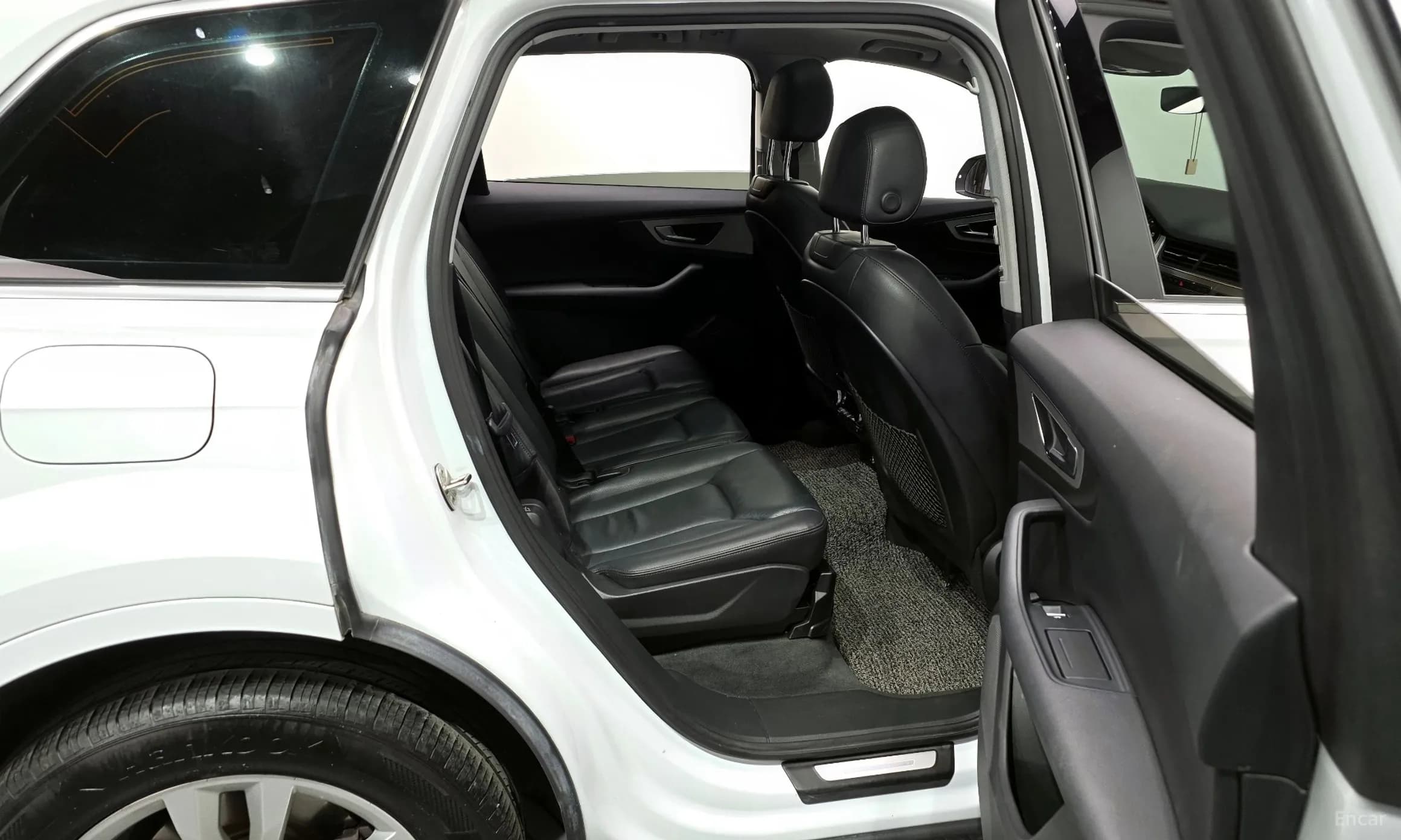 Q7 (4M)