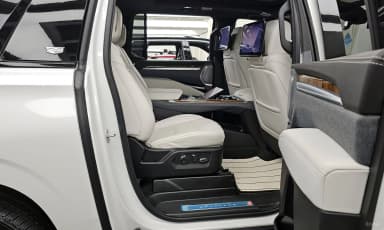 Escalade 5th Generation