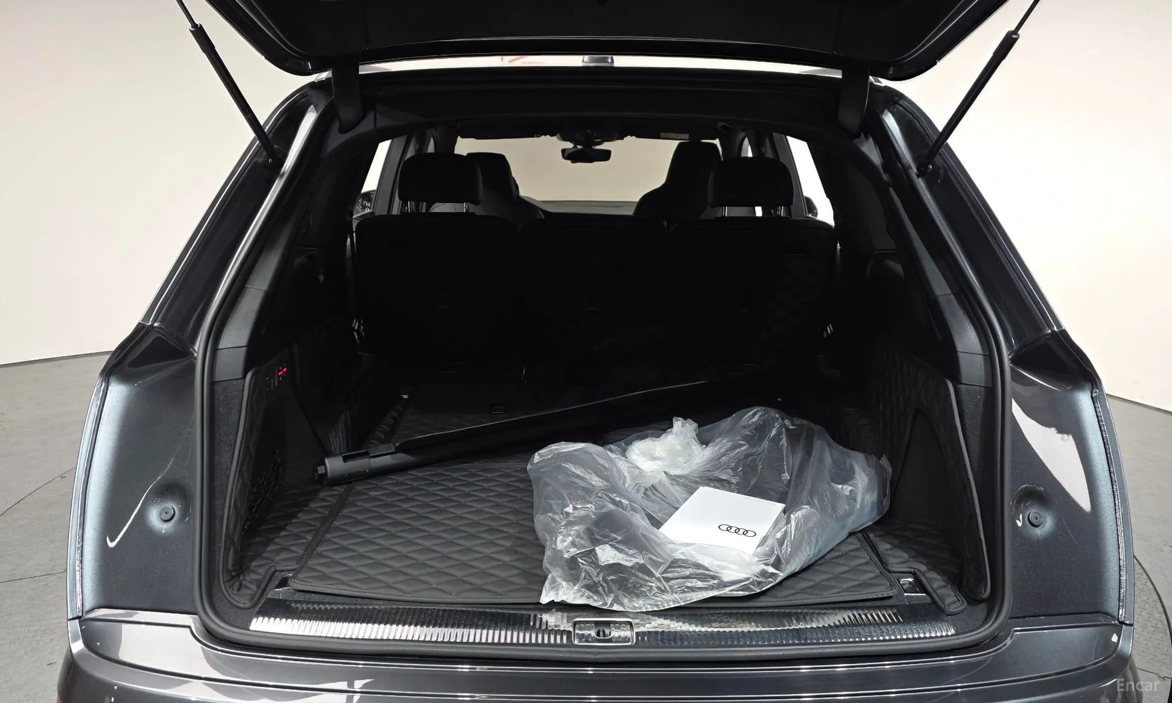 Q7 (4M)