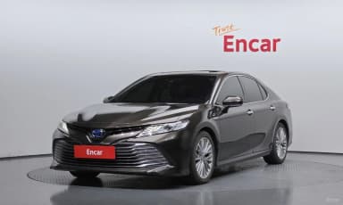 Camry (XV70)