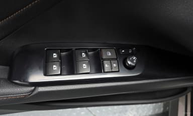 Camry (XV70)