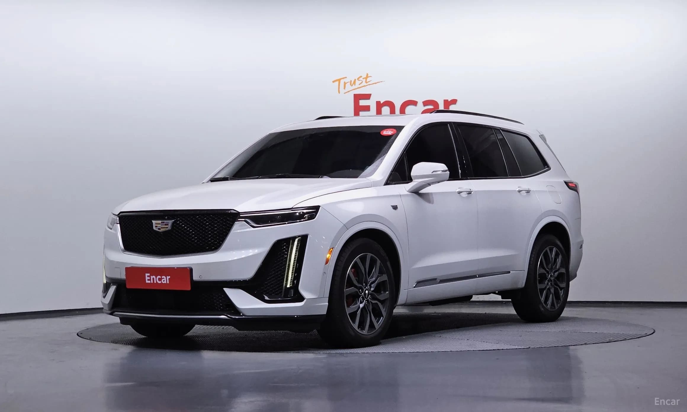 XT6