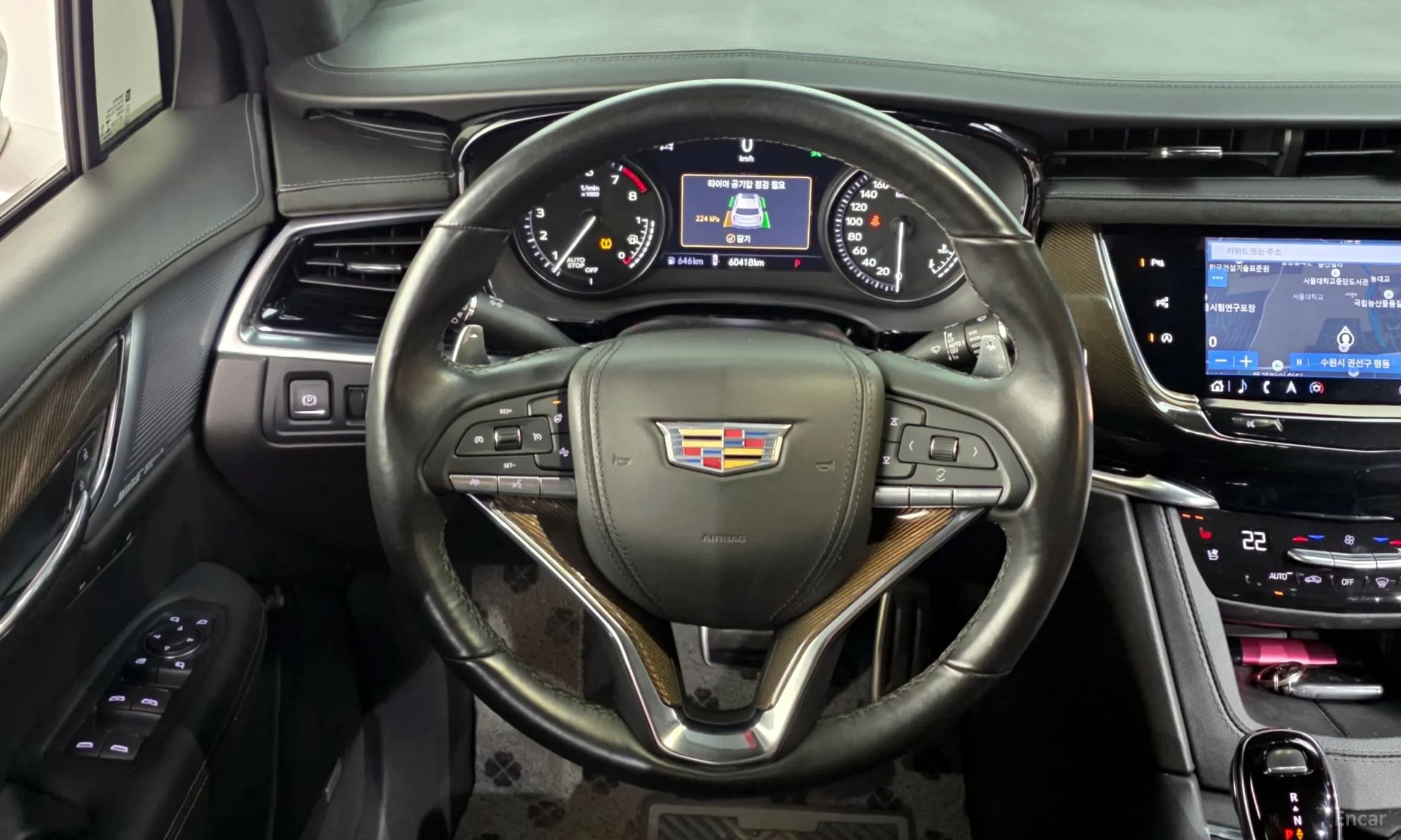 XT6