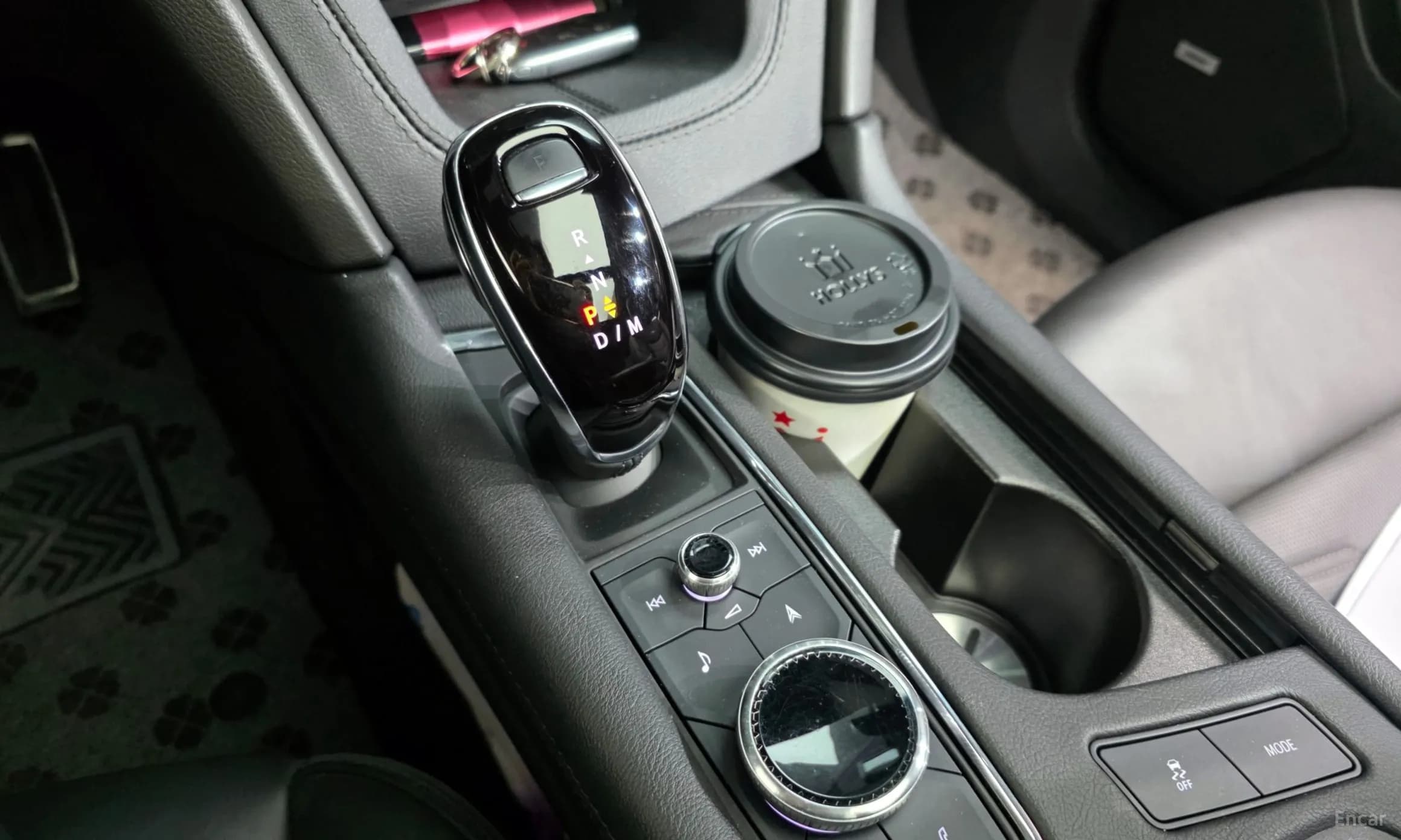 XT6