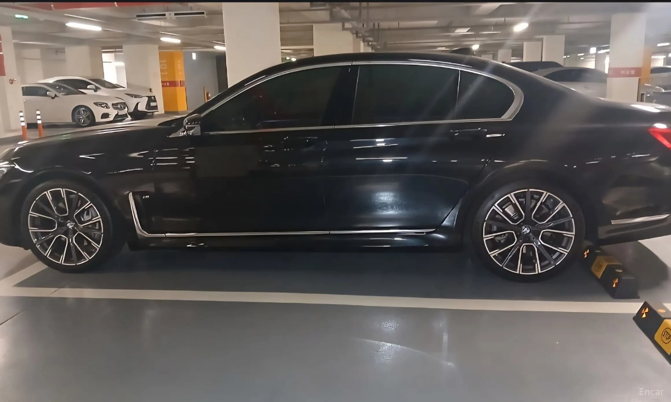 7 Series (G11)