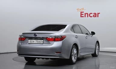 New ES300h