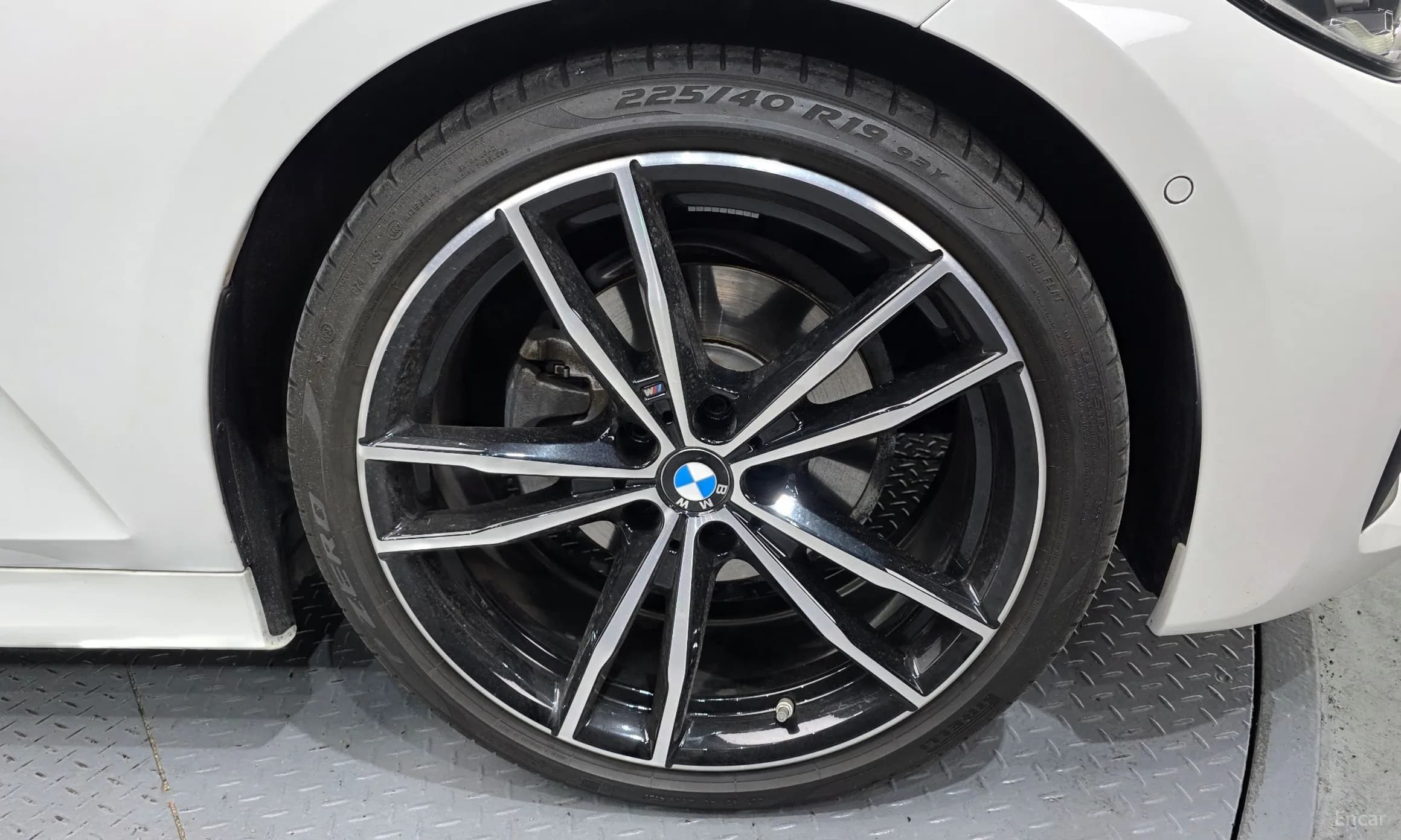 3 Series (G20)