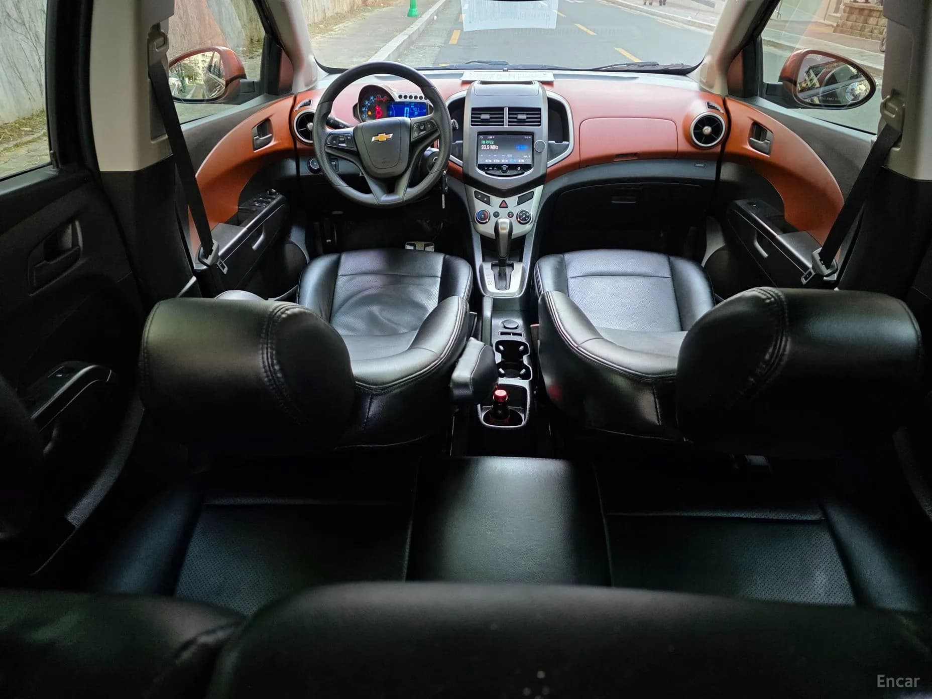 Aveo Hatchback