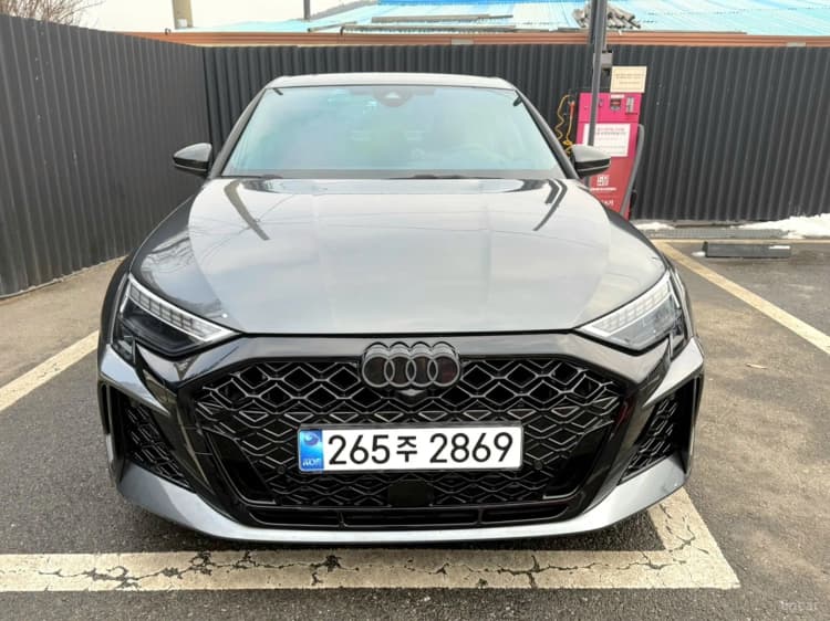 RS3 (8Y)