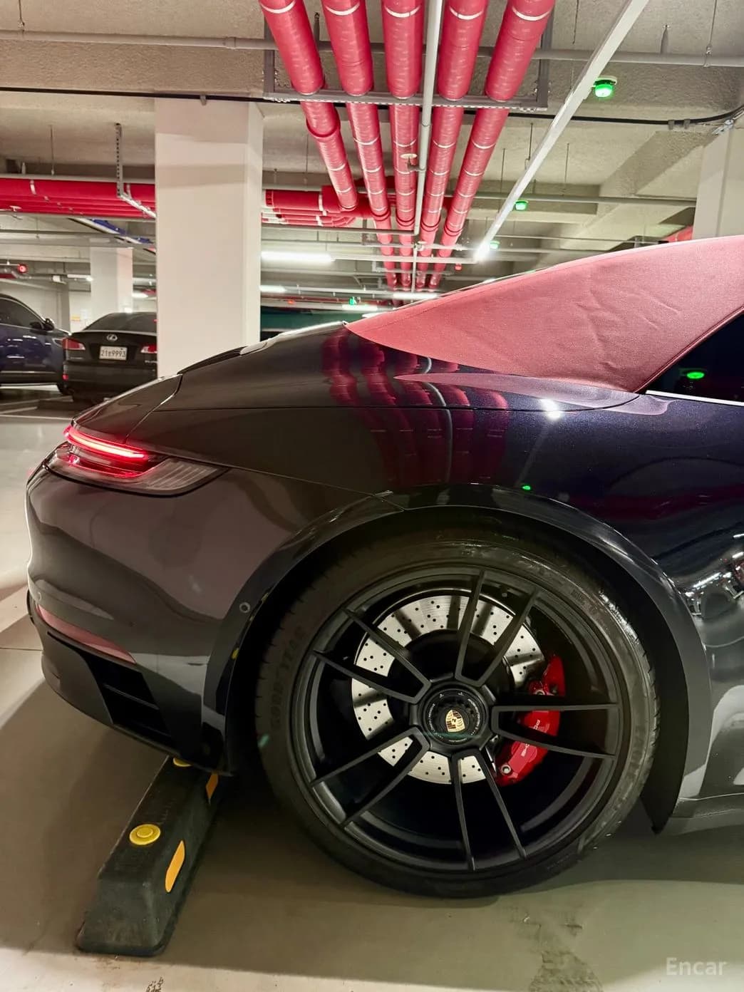 911 (992)