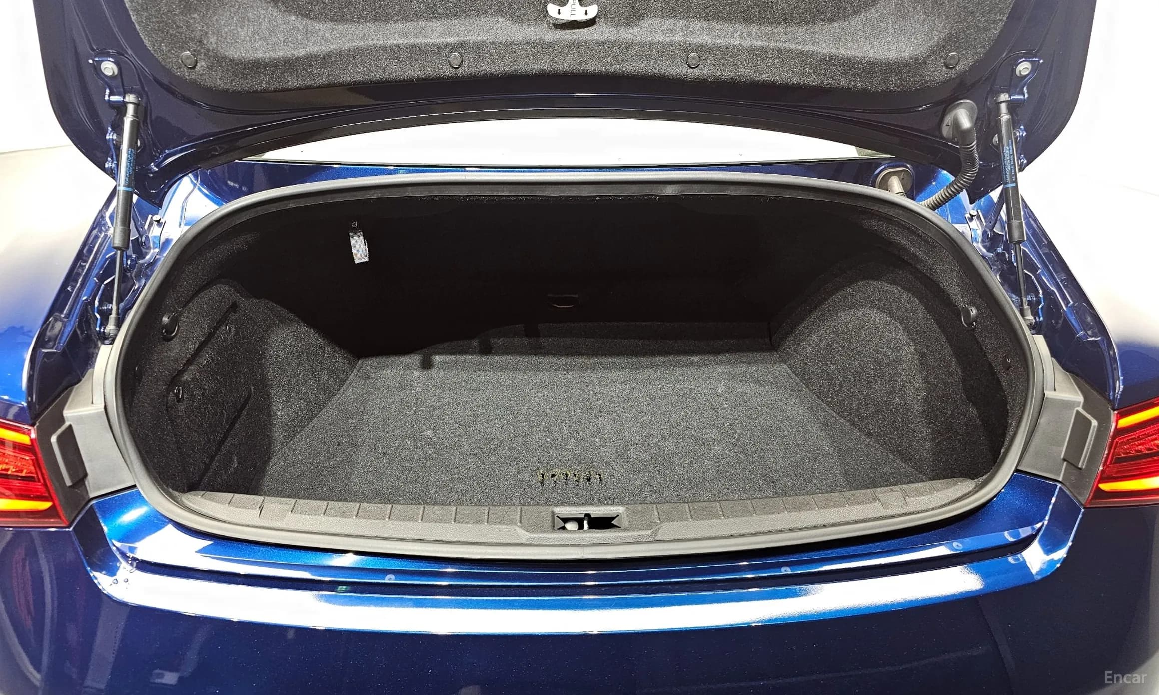 Q60 (CV37)