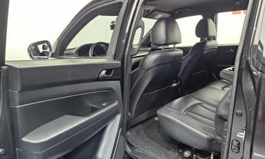 Rexton Sports Khan