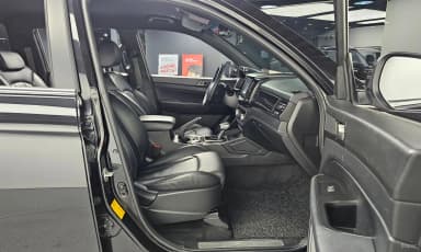 Rexton Sports Khan