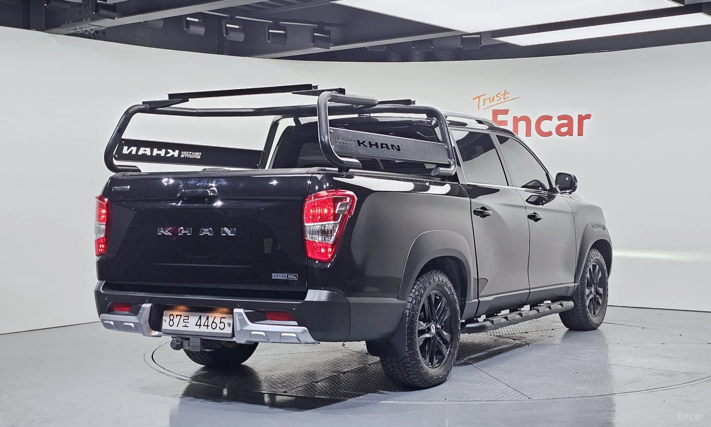 Rexton Sports Khan