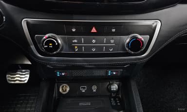 Rexton Sports Khan