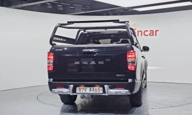 Rexton Sports Khan