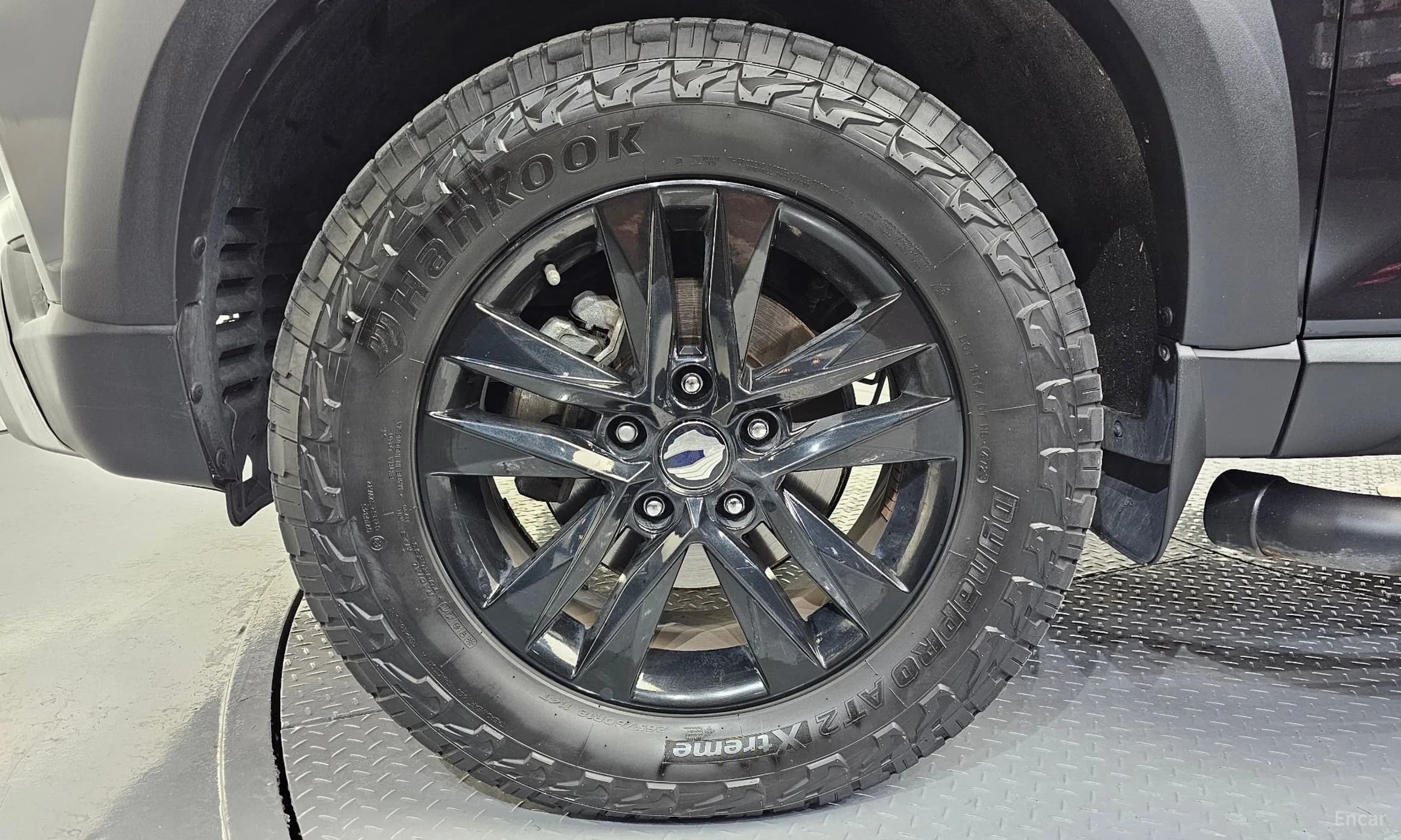 Rexton Sports Khan