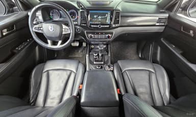 Rexton Sports Khan