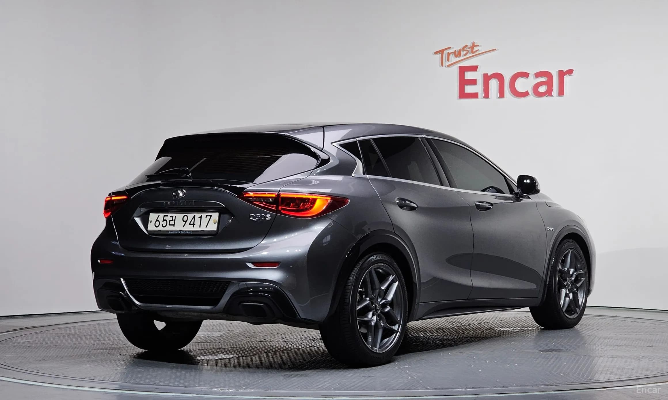 Q30