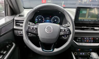 Rexton Sports Khan