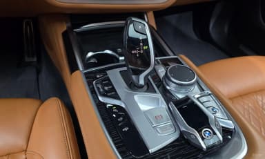 7 Series (G11)