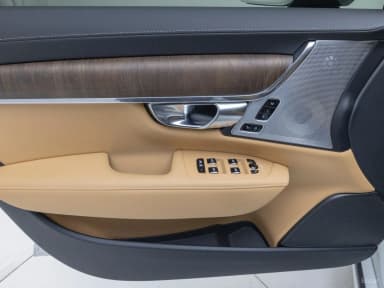 S90