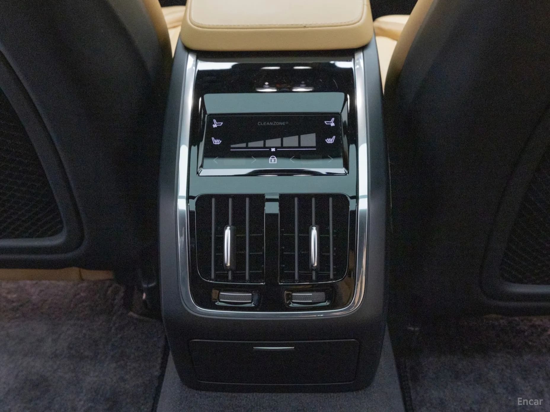 S90