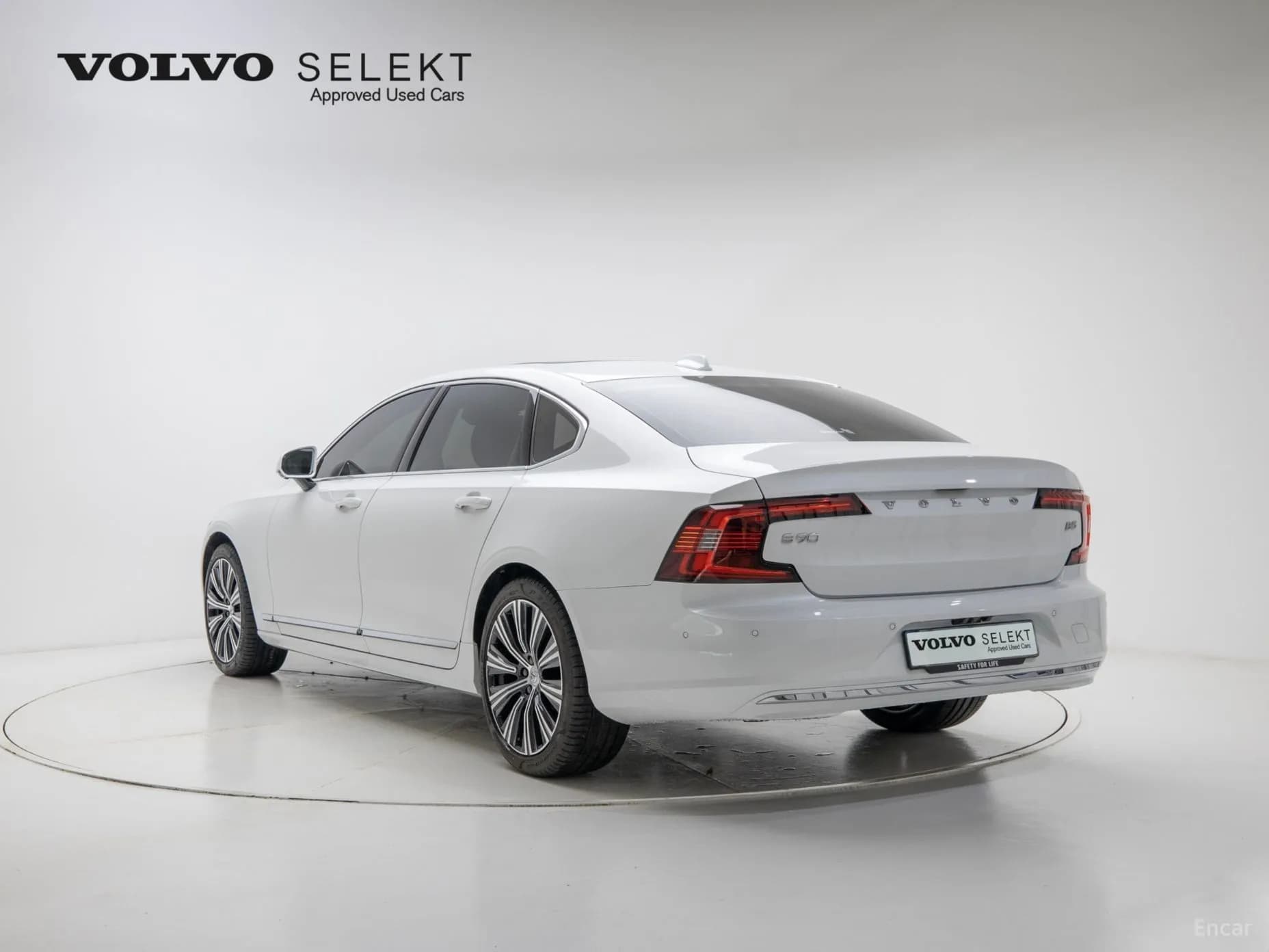 S90