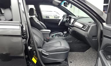 Rexton Sports Khan